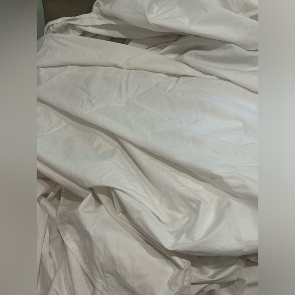 Four piece white and blue stripe king size sheet set - Picture 7 of 8